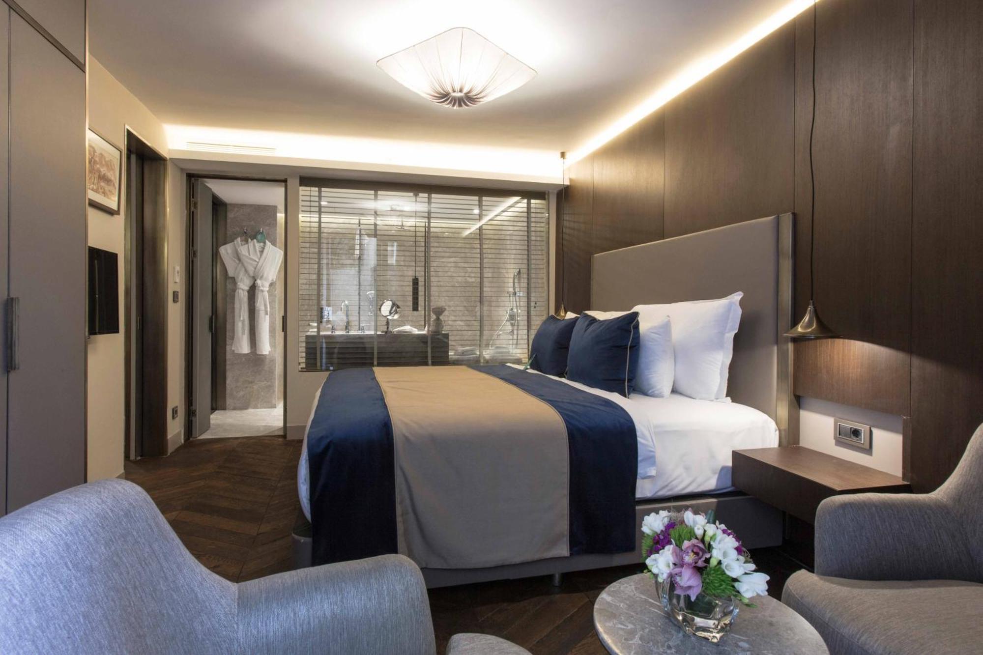 Noble22 Suites-Special Category — Photos 1